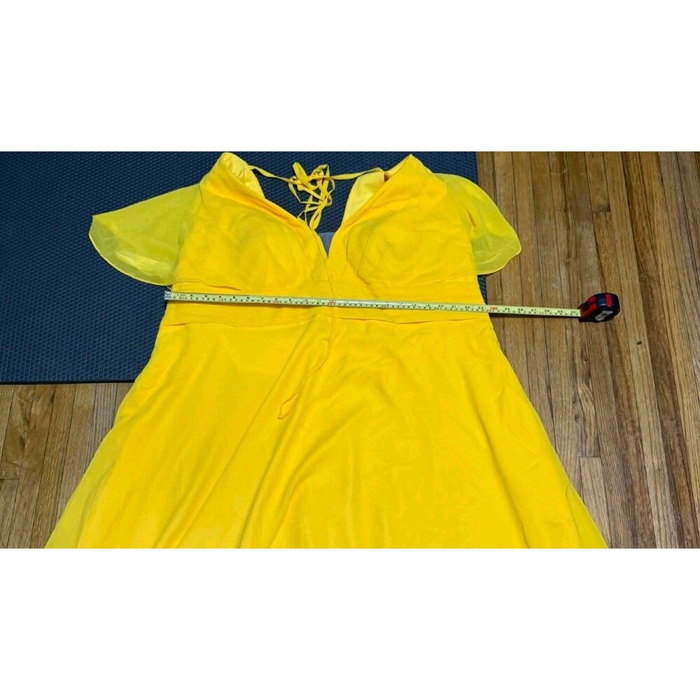 Cicinia Women's Size 26 Yellow Gown 48-inch Length, 24-inch Waist - Picture 3 of 12